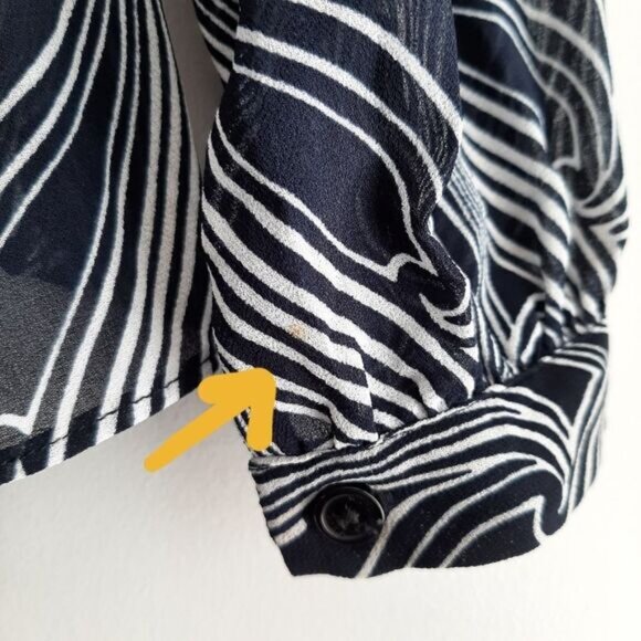 MICHAEL KORS Semi-Sheer Lightweight V-Neck Blouse Top B&W Sz XXS Flawed - Picture 14 of 16